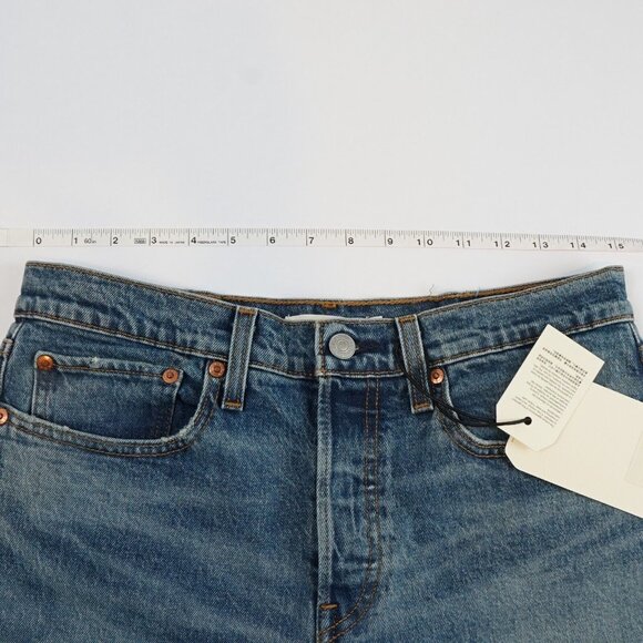 Levi's Wedgie Mid Length Cutoff Shorts - Size 30 - NWT - Picture 8 of 8